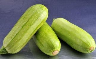 吃白瓜好处有哪些坏处,白瓜养生益处与潜在风险解析